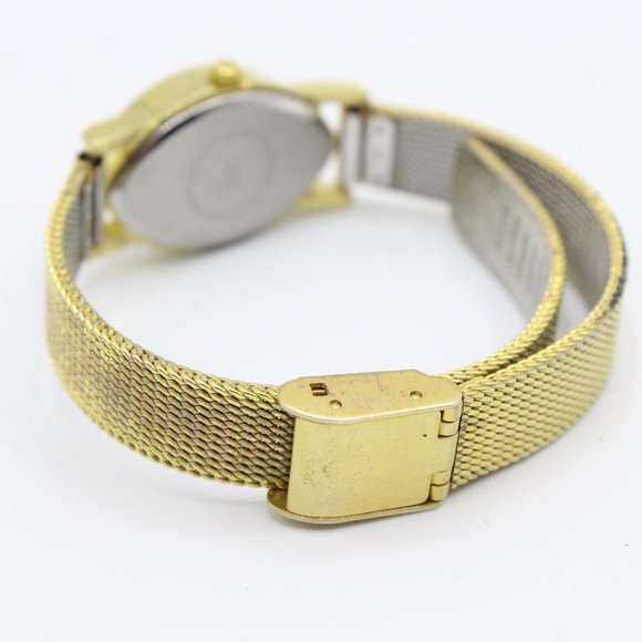 VG II Diamond Shape Raised Crystal White Face Textured Gold Tone Band Watch 8 In - Picture 5 of 6